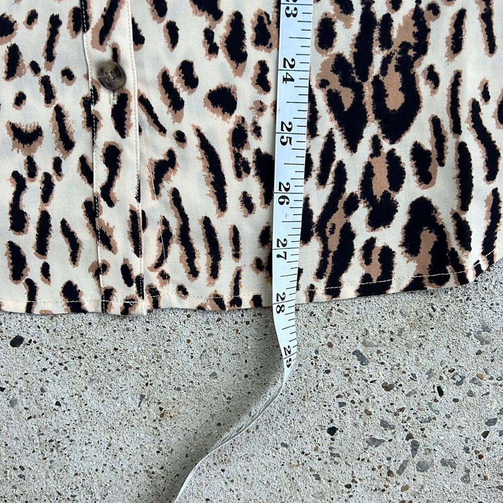 NWT Joie Lidelle C Ecru Leopard Print Button Front Blouse Size XS - Picture 10 of 13